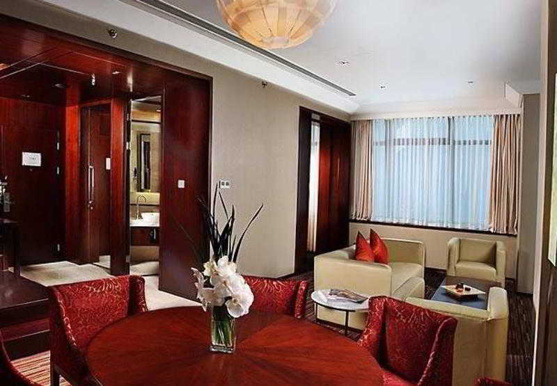 Renaissance Shanghai Zhongshan Park Hotel Exterior photo