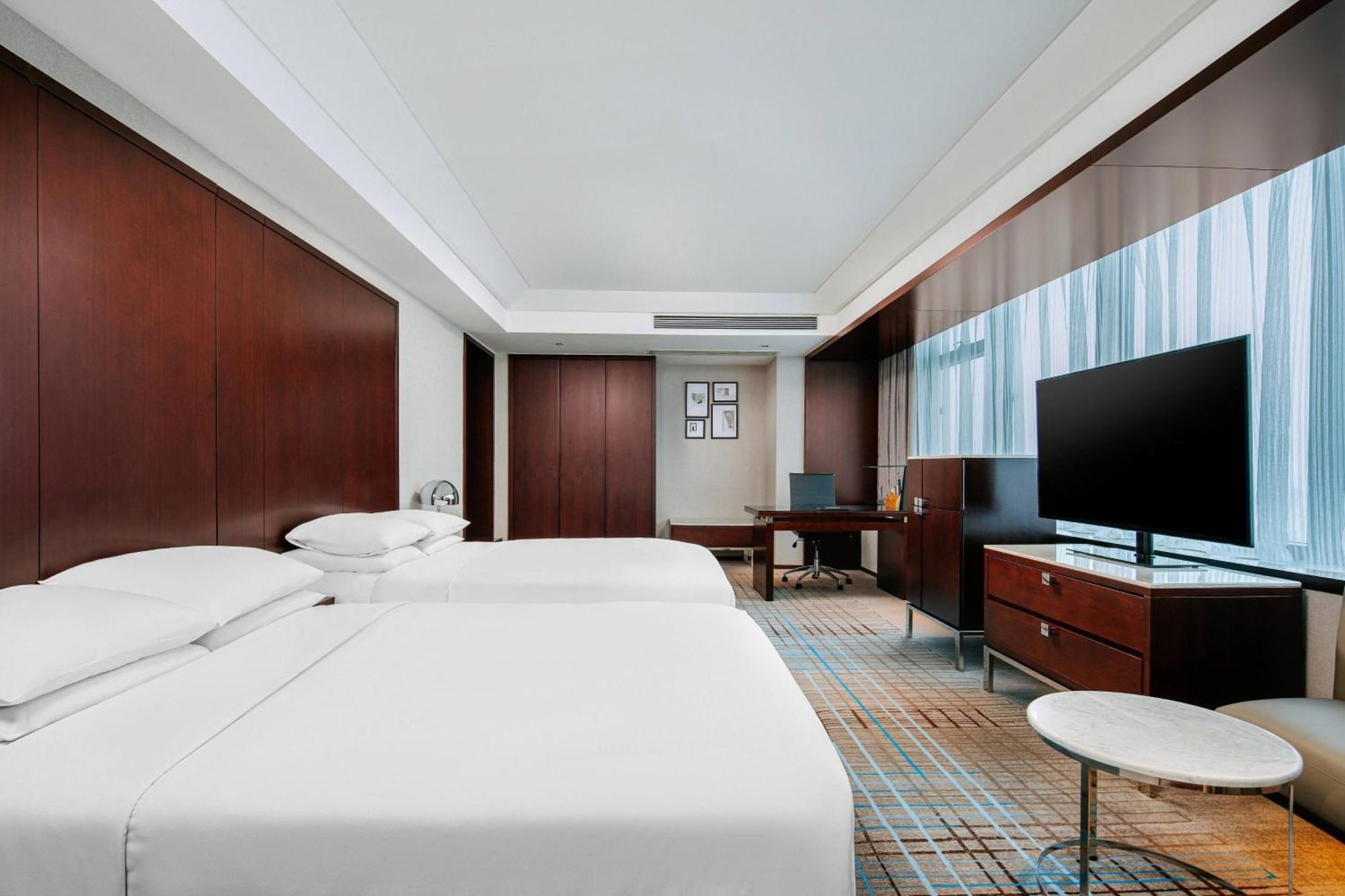 Renaissance Shanghai Zhongshan Park Hotel Exterior photo