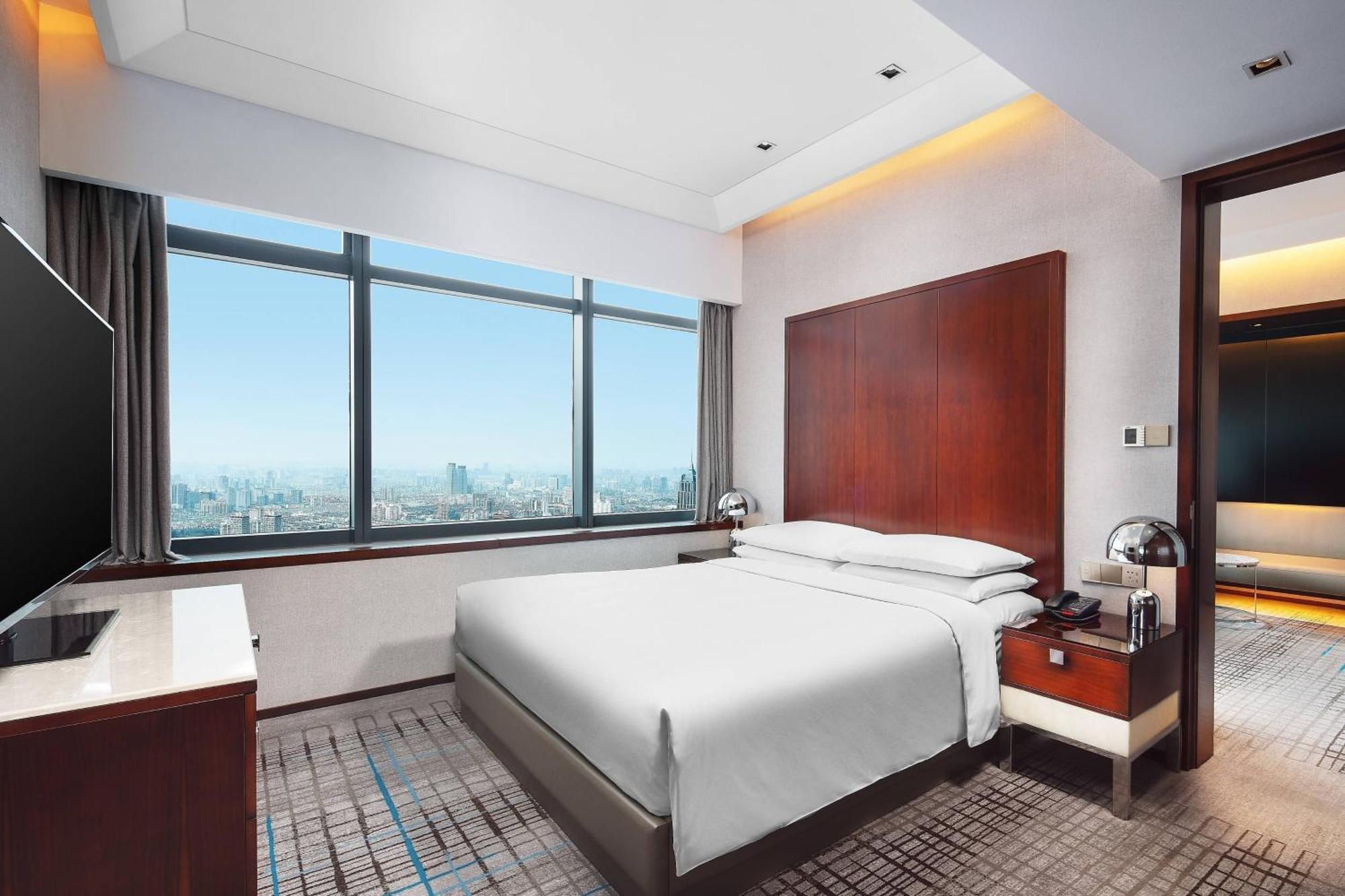 Renaissance Shanghai Zhongshan Park Hotel Exterior photo