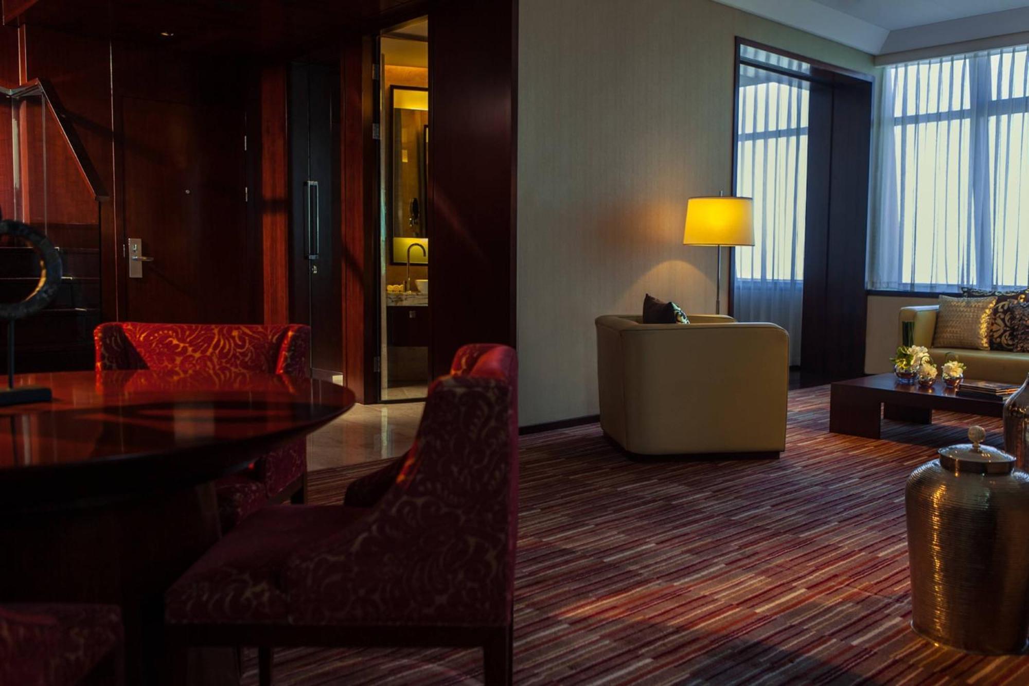Renaissance Shanghai Zhongshan Park Hotel Exterior photo