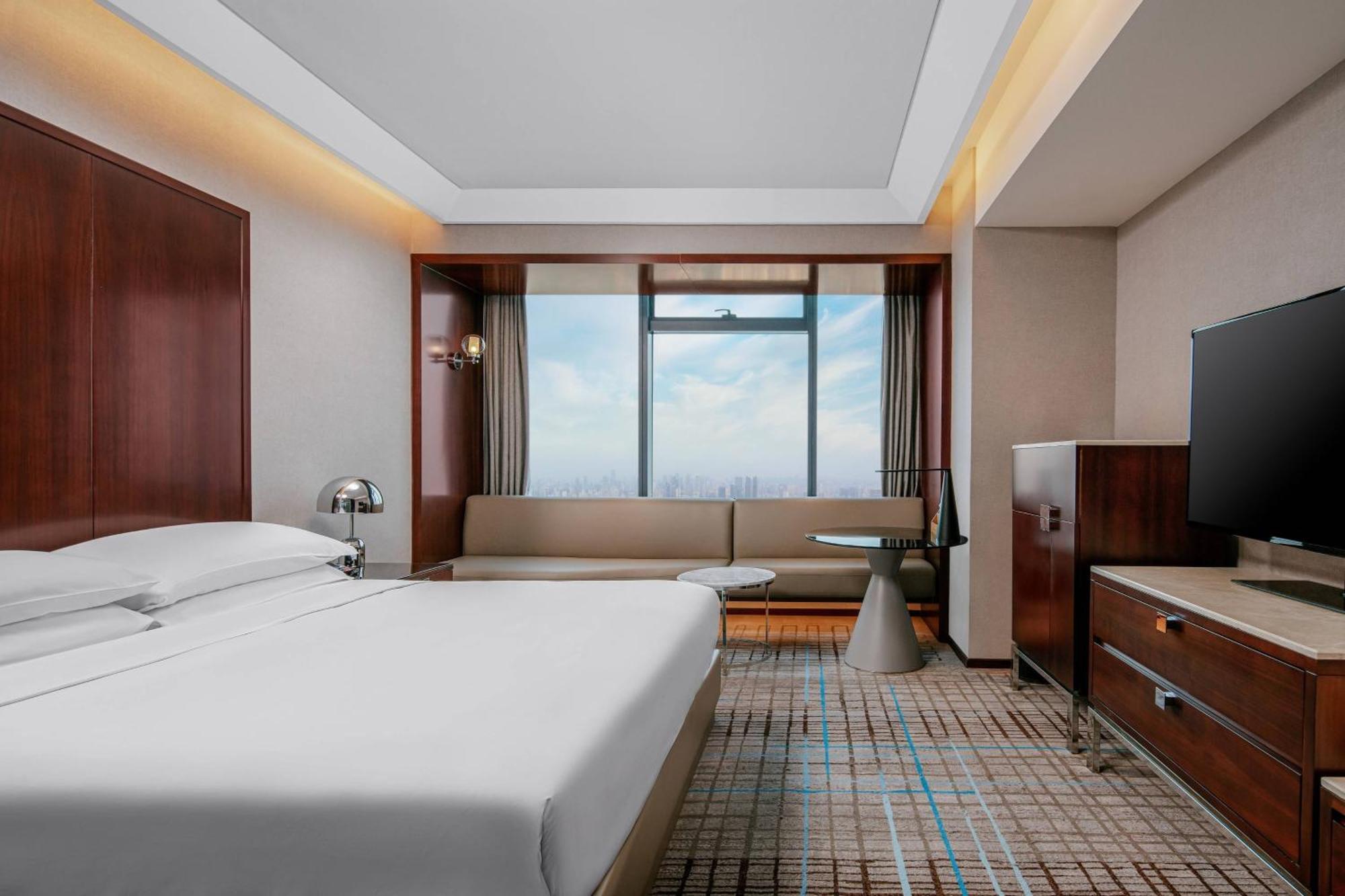 Renaissance Shanghai Zhongshan Park Hotel Exterior photo