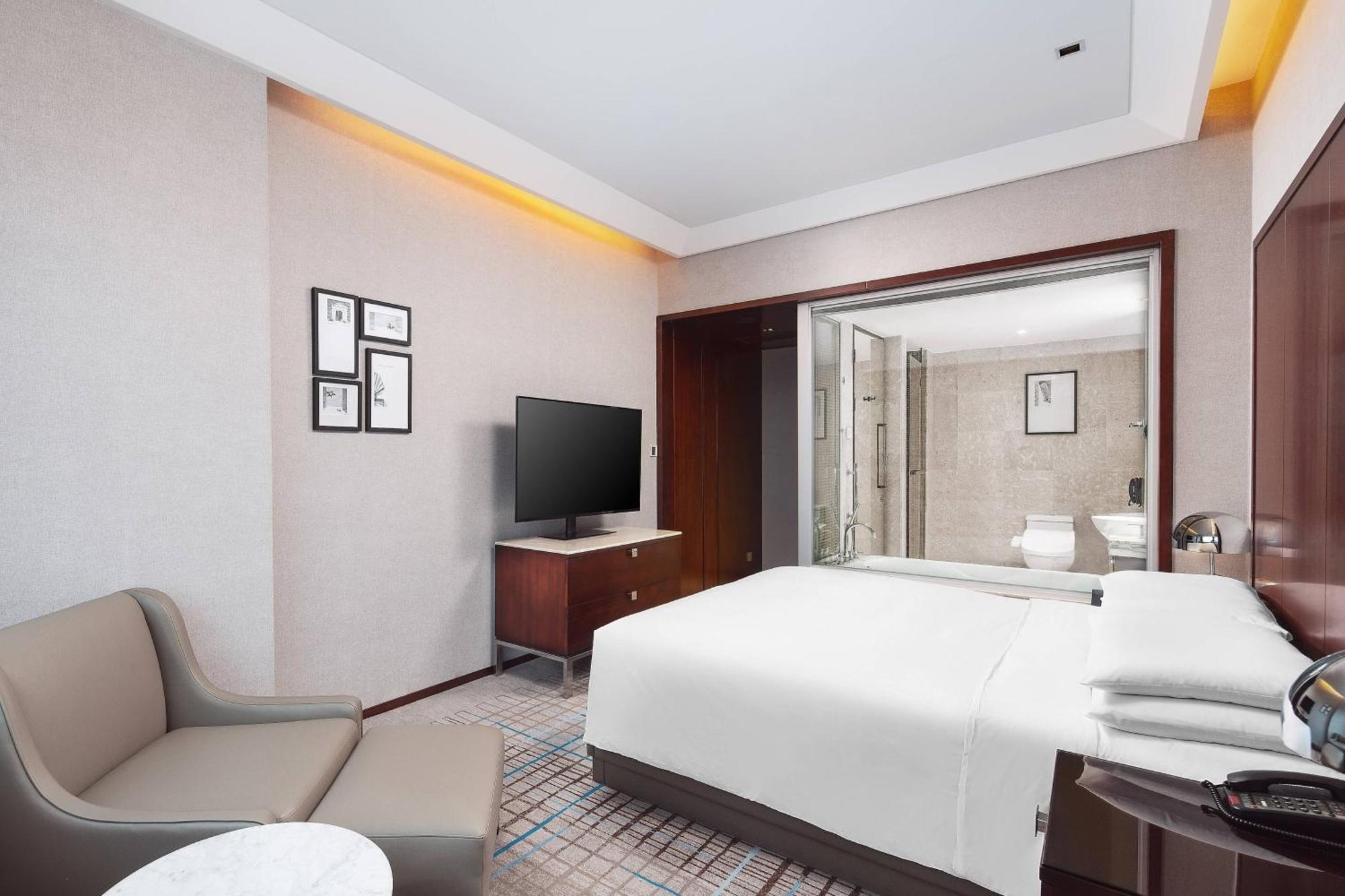 Renaissance Shanghai Zhongshan Park Hotel Exterior photo