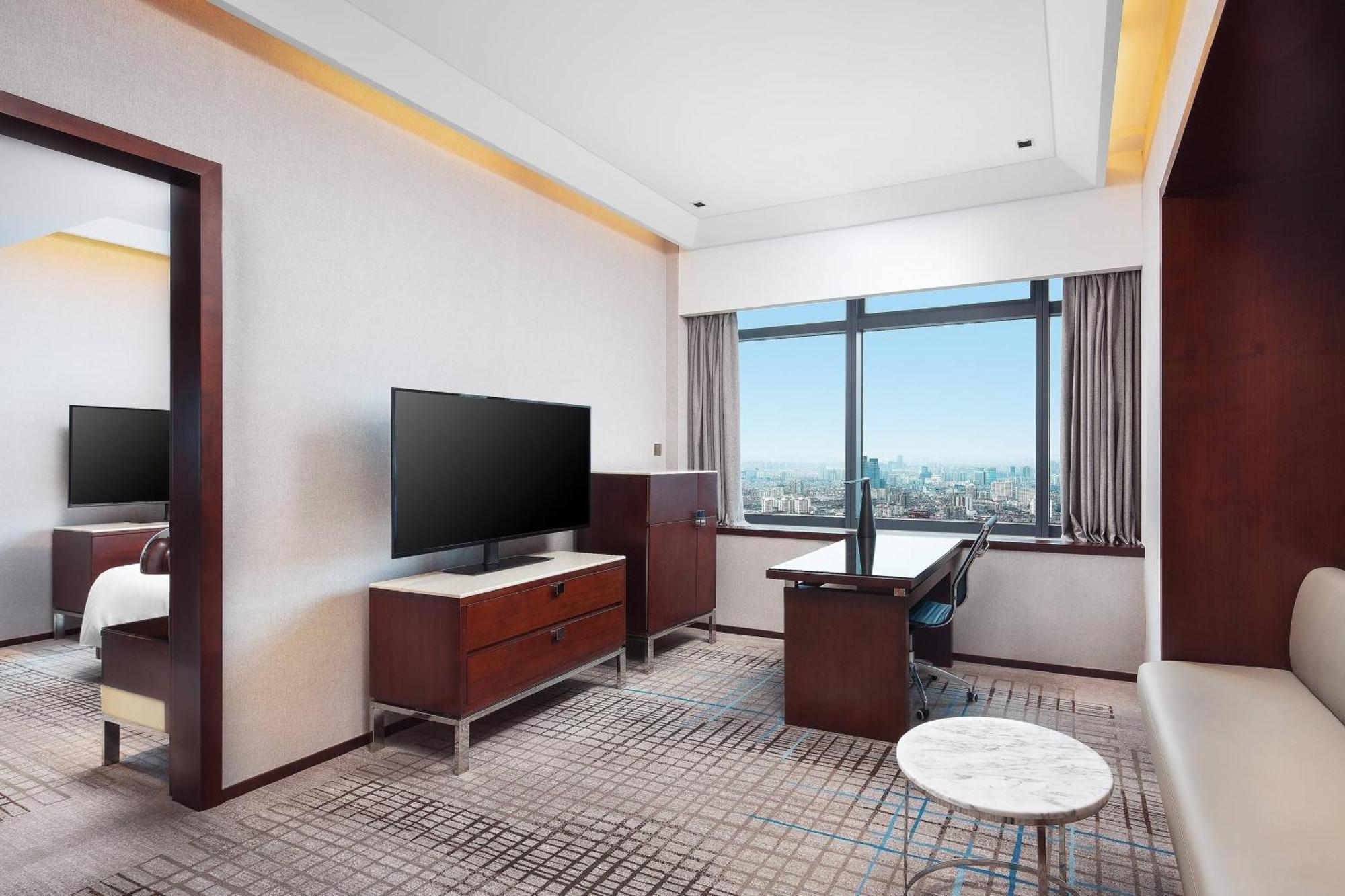 Renaissance Shanghai Zhongshan Park Hotel Exterior photo